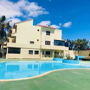 Surf & Chill 69, Quiet Oasis With Community Swimmingpool Parque Holandes