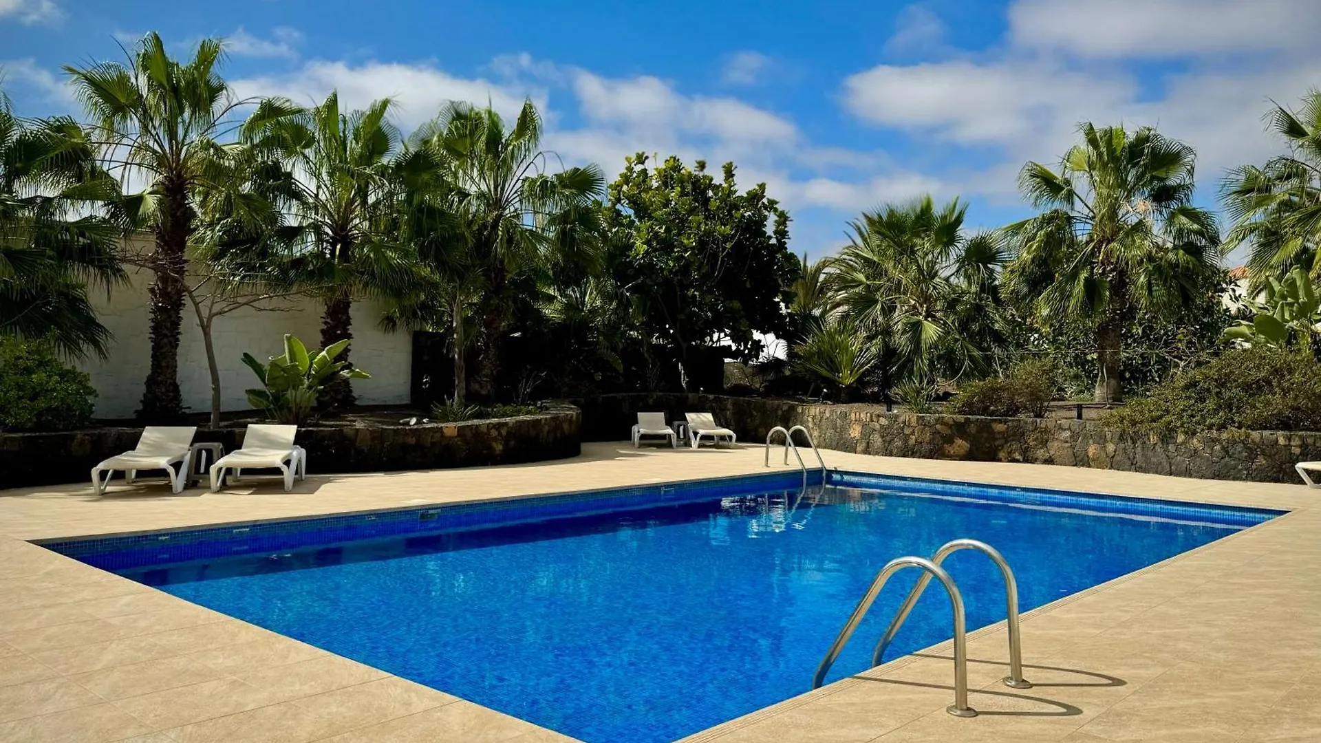 Luxury Villa Away From The Crowds - Casa Montana Parque Holandes