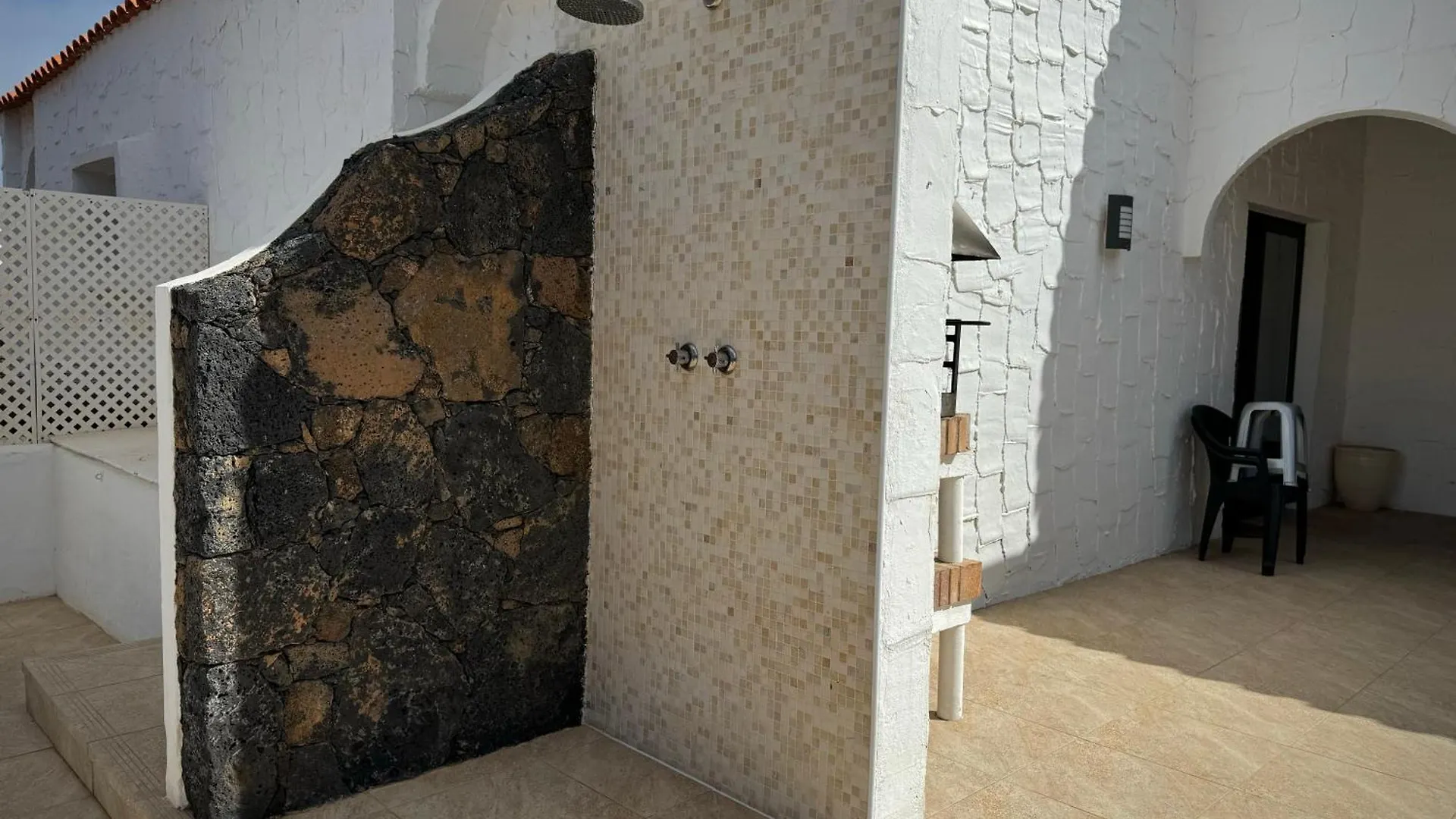 Luxury Villa Away From The Crowds - Casa Montana Parque Holandes Spain