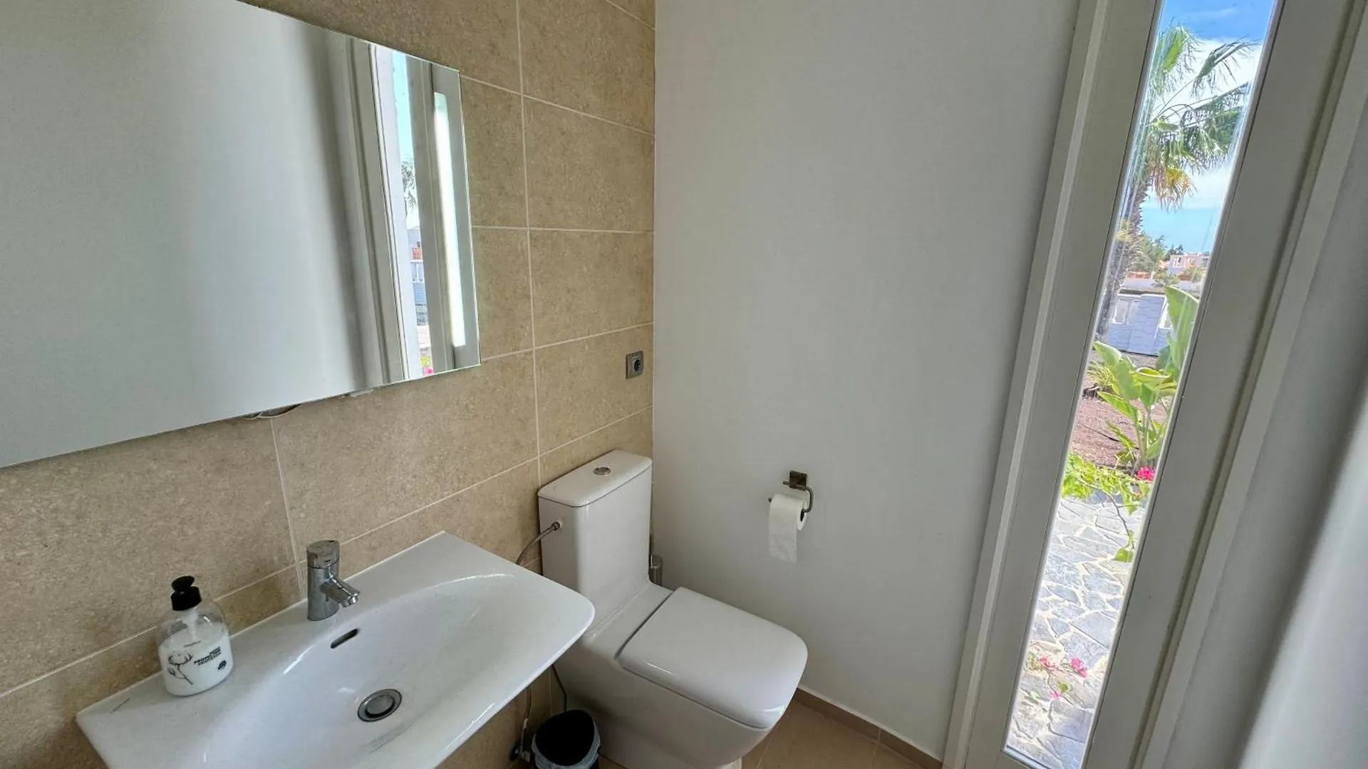 Luxury Villa Away From The Crowds - Casa Montana Parque Holandes